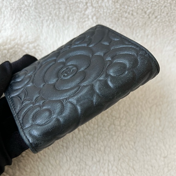 Auth Chanel Black Camellia Tri-fold Compact Wallet - Good Condition - Picture 10 of 16